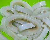 Foto langkah ke 1 dari resep Cumi Saos Padang.
