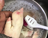 Foto del paso 1 de la receta: Manitas de Cerdo a la Sonorense