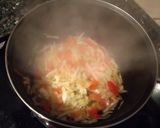 Foto del paso 2 de la receta: Manitas de cerdo con tomate