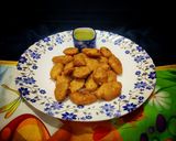 A picture of step 7 of Moong dal pakoda.