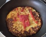 Foto del paso 2 de la receta: Torticas de coliflor a la pizza🍕de champiñones🍄, jamón🥓, queso🧀 y pimientos🍕🌶️