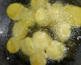 A picture of step 5 of Lauki ke pakode (Crispy bottle gourd fritters).