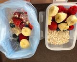 A picture of step 2 of Easy breakfast smoothie.