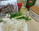 Foto del paso 1 de la receta: Calamares en salsa de langostinos en Monsieur Cuisine