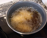 Foto del paso 7 de la receta: Croquetas de pollo, setas y caldo