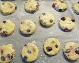 Une image de l'étape 2 de Scones au Muesli et cranberrys fraîches.