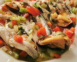 Foto del paso 3 de la receta: Salpicón de Boquerones y Mejillones  en salsa vinagreta