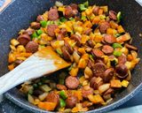 Une image de l'étape 12 de Riz aux chorizos, aubergine et poivron.