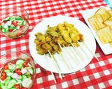 รูปขั้นตอนการทำที่ 6 ของ เรียกว่า หมูสะเต๊ะ จำเป็น และน้ำจิ้มอาจาด