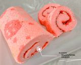Foto langkah ke 12 dari resep 🍓 Strawberry Roll Cake Bikin Nagih.