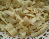 Hình bước làm 2 của món Heo quay kho măng