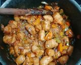 A picture of step 3 of Stewed sausage.