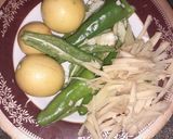 A picture of step 2 of Green chicken Kardahi.