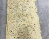 Foto del paso 3 de la receta: Empanada de cabrales