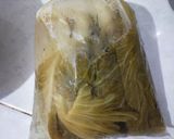Foto langkah ke 2 dari resep Sayur Asin cah Tahu Kuning.