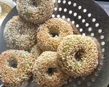 Foto langkah ke 5 dari resep Donat Pisang Wijen.