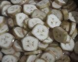 कच्चे केले की सब्जी (kacche kele ki sabzi recipe in Hindi) रेसिपी चरण 1 फोटो