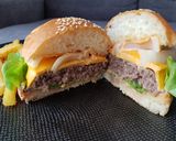 Foto langkah ke 7 dari resep Homemade Burger ala Shake Shack / Flip Burger.