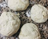 Foto del paso 3 de la receta: PANCITOS SABORIZADOS CON 🧅CEBOLLA🧅 (realizados con harina con levadura incorporada)