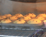 Foto langkah ke 4 dari resep Best Vanilla Chocochips Muffin Ever with Buttermilk.