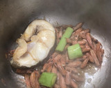 Foto del paso 2 de la receta: Zamburiñas sobre lecho de risotto de remolacha