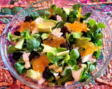 Foto del paso 2 de la receta: Ensalada de canónigos, queso fresco, frutos secos y aguacate