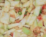 घीया की सब्जी(GHIYA KI SABZI RECIPE IN HINDI) रेसिपी चरण 3 फोटो