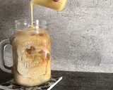 Foto langkah ke 9 dari resep How to Make : Milk Tea | Our Channel.