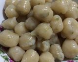 Foto langkah ke 5 dari resep Cilok (Aci di colok).
