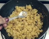 A picture of step 4 of Semolina-Coconut Modak.