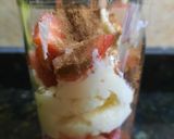 Foto del paso 5 de la receta: Copa de frutillas tipo cheesecake