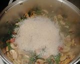 Foto del paso 2 de la receta: Arroz con bacon 🥓, champiñones y espinacas