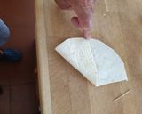 Foto del paso 2 de la receta: Cucuruchos con Ensaladilla de Gambas