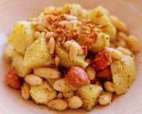 Foto del paso 6 de la receta Ensalada de patata, alubias y frankfurt al pesto