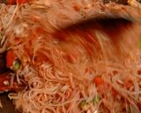 Foto langkah ke 2 dari resep Bihuen Goreng Lengkap Berempah.
