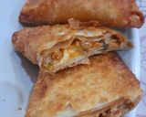 A picture of step 5 of Pizza pockets.