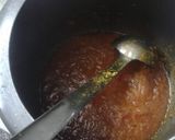 A picture of step 1 of Gobhi ke danthal ki sabzi.