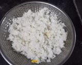 A picture of step 2 of Maharashtrian Phodnicha Masala Bhat.