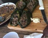 Foto del paso 2 de la receta: Chile relleno de rib eye hojaldrado