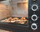Foto langkah ke 9 dari resep Pizza Mini.