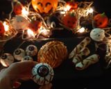 A picture of step 16 of Halloween themed Chocolate cake (pops).