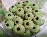 Foto langkah ke 7 dari resep Cookies Pandan.