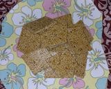 A picture of step 9 of Sesame seeds toffee.