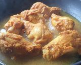 A picture of step 4 of Turmeric chicken.