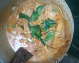 Foto langkah ke 4 dari resep Gulai Ayam Daun Kari.