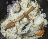 Foto langkah ke 4 dari resep Nasi Liwet Magic Com (simpel bingit).