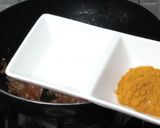 A picture of step 5 of Besan ka khagina بیسن کا خاگینہ.