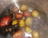 Foto del paso 2 de la receta: Pollo al horno con papas rústicas