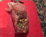 Foto del paso 1 de la receta: Pollo relleno con provolone y morón