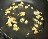 Foto del paso 1 de la receta: Merluza con gambones
